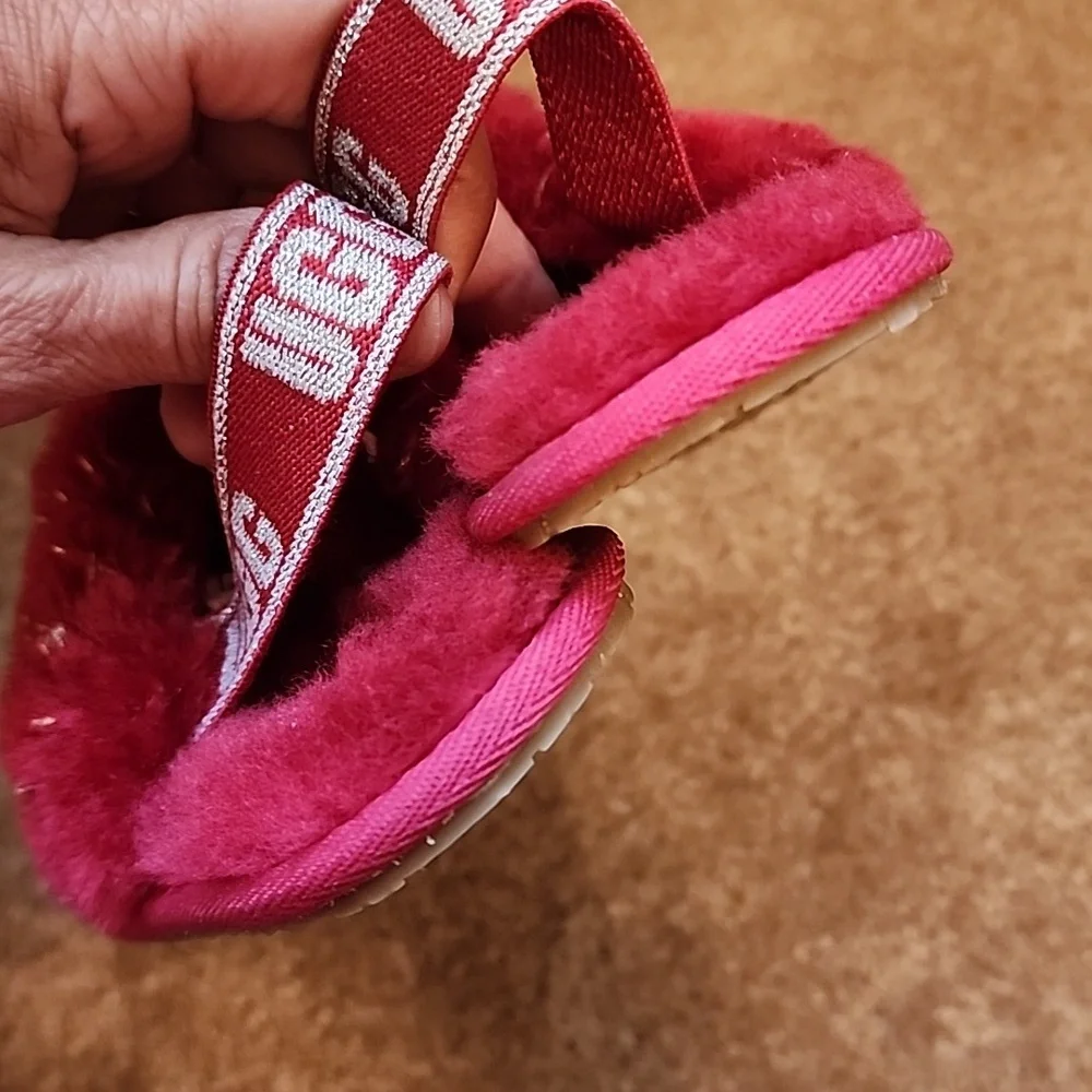 UGG T Fluff Yeah Metallic Sparkle Slippers